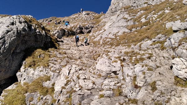 Wanderung im Tannheimer Tal: Grän – Bad Kissinger Hütte – Aggenstein – Gräner Höhenweg – Füssener Joch
