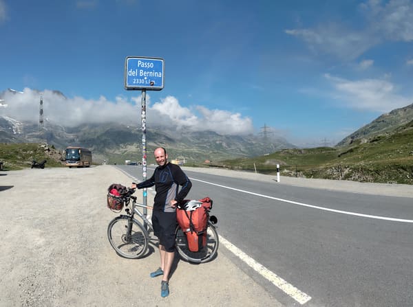 Radtour von Graubünden über den Albula- und Berninapass an den Comer See und den Luganer See