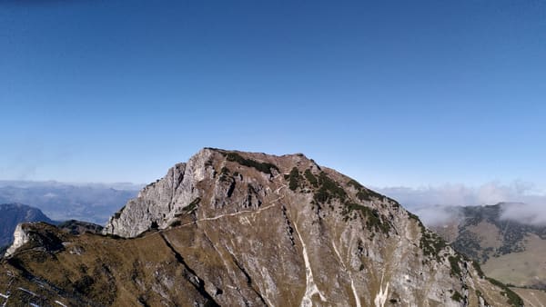 Wanderung im Tannheimer Tal: Schattwald – Bschießer – Ponten – Zirleseck – Rohnenspitze