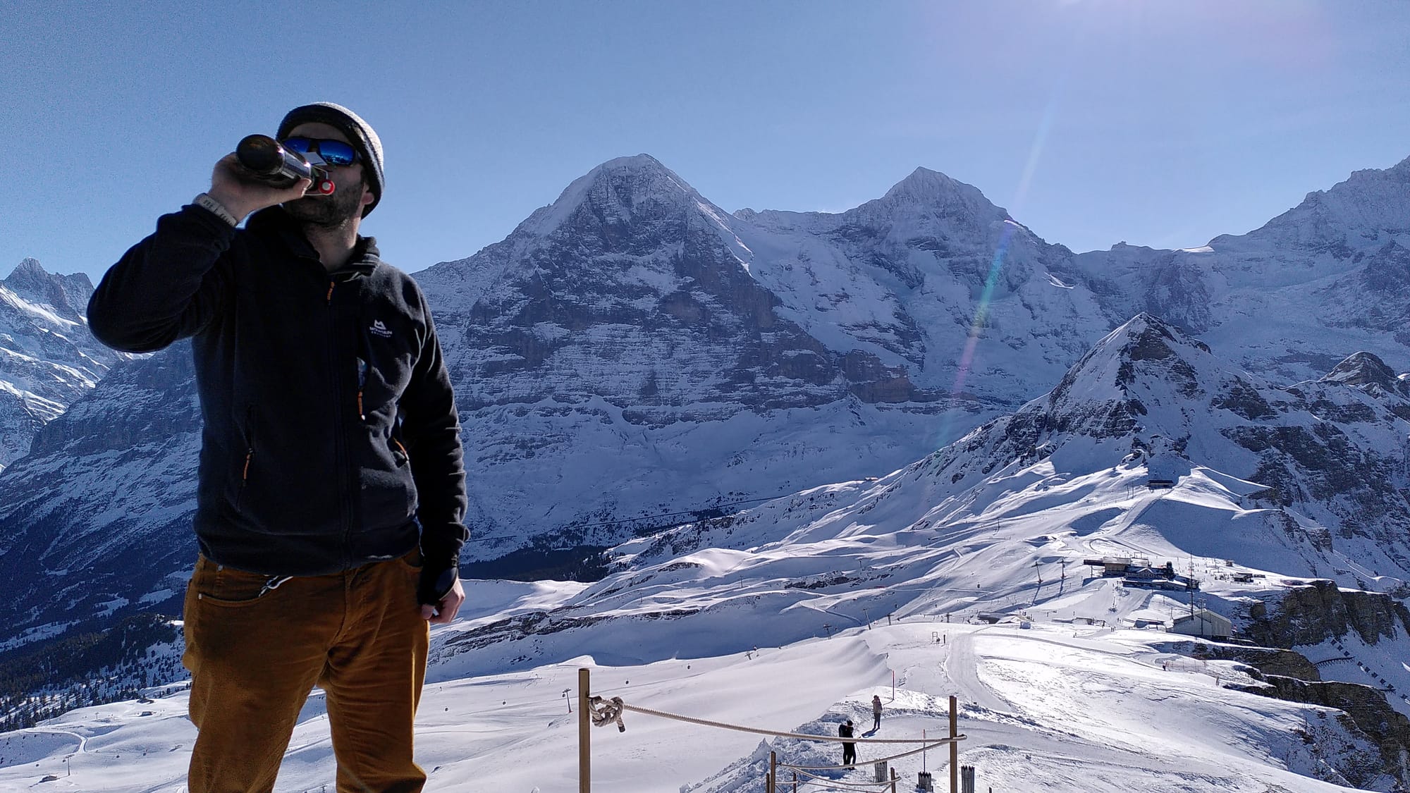 Winterwanderung im Angesicht der Eiger-Nordwand mit Mönch- und Jungfraupanorama in der Jungfrauregion