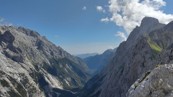 Wanderung zum Zugspitzblick am Gatterl und der urigen Einkehr Steinernes Hüttl bei Ehrwald