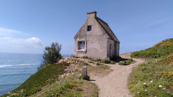 GR34 in der Bretagne: Küstenwanderung von Audierne über die Pointe du Raz nach Camaret-sur-Mer