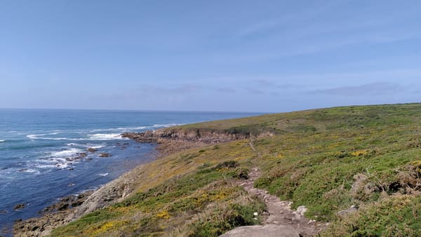 GR34 in der Bretagne: Küstenwanderung von Audierne über die Pointe du Raz nach Camaret-sur-Mer