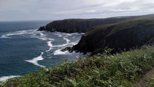 GR34 in der Bretagne: Küstenwanderung von Audierne über die Pointe du Raz nach Camaret-sur-Mer