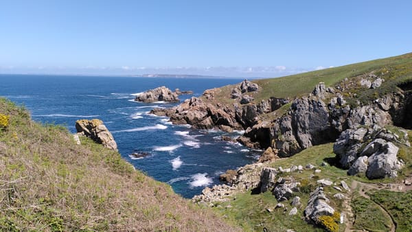 GR34 in der Bretagne: Küstenwanderung von Audierne über die Pointe du Raz nach Camaret-sur-Mer