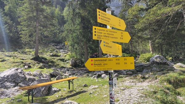 Wanderung durchs imposante Höllental mit tosender Höllentalklamm zum Kreuzeck bei Garmisch