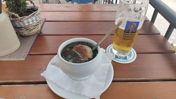 Wanderung durchs imposante Höllental mit tosender Höllentalklamm zum Kreuzeck bei Garmisch