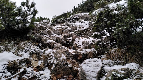 Gipfel-Wanderung Hoher Ziegspitz zum perfekten Zugspitz-Panorama bei Garmisch