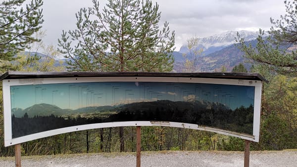 Regnerischer Panorama-Spaziergang auf dem Kramerplateau-Weg bei Garmisch