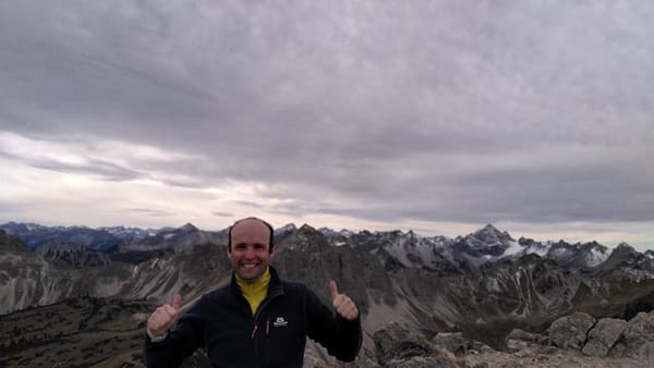 Wanderung im Tannheimer Tal: Neunerköpfle – Schochenspitze – Landsberger Hütte – Steinkarspitze – Vilsalpsee