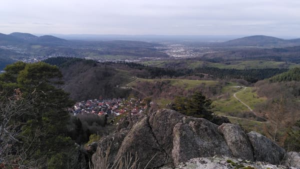 Schwarzwald-Wanderung im Murgtal: Elsbethütte, Dachsstein und Lautenfelsen bei Gernsbach