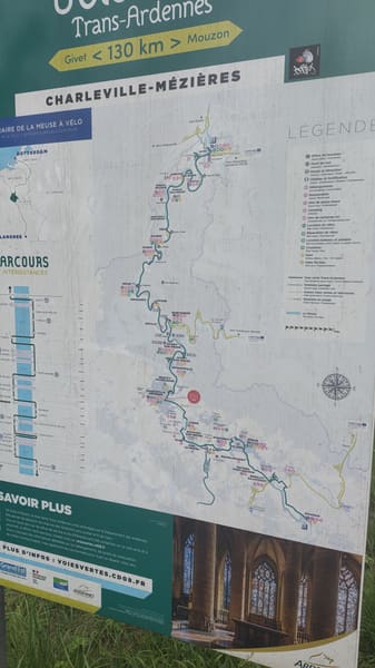 Radtour von Lothringen über Verdun entlang des Maasradwegs ins Tal der Semois in den Ardennen