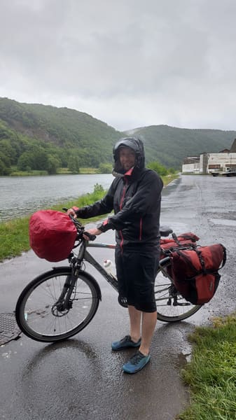 Radtour von Lothringen über Verdun entlang des Maasradwegs ins Tal der Semois in den Ardennen