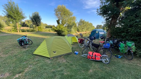 Radtour von Lothringen über Verdun entlang des Maasradwegs ins Tal der Semois in den Ardennen