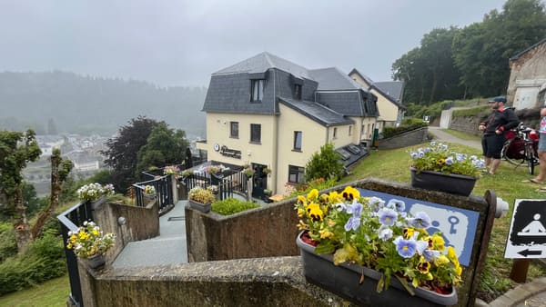 Radtour von Lothringen über Verdun entlang des Maasradwegs ins Tal der Semois in den Ardennen