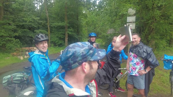 Radtour von Lothringen über Verdun entlang des Maasradwegs ins Tal der Semois in den Ardennen