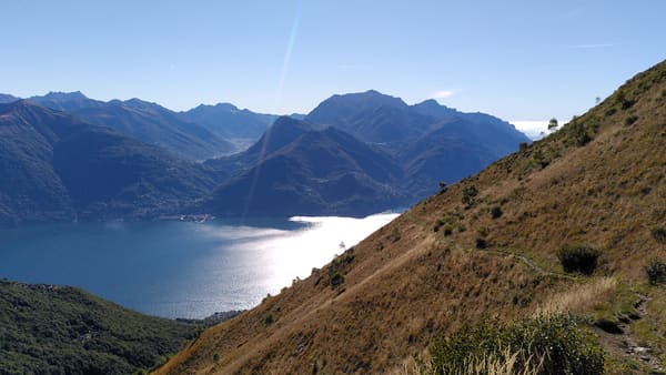 Monte Grona – Gipfel-Wanderung mit Comer-See-Panorama bei Menaggio