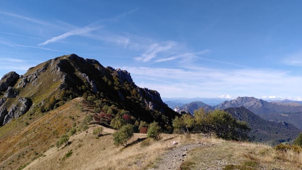 Monte Grona – Gipfel-Wanderung mit Comer-See-Panorama bei Menaggio