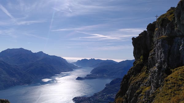 Monte Grona – Gipfel-Wanderung mit Comer-See-Panorama bei Menaggio