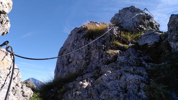 Monte Grona – Gipfel-Wanderung mit Comer-See-Panorama bei Menaggio