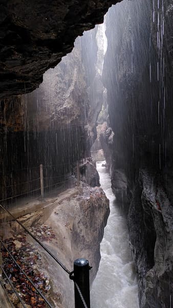 Wanderung durch die Partnachklamm auf den Eckbauer in Garmisch