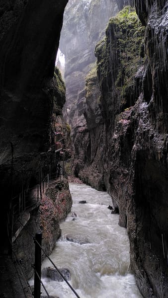 Wanderung durch die Partnachklamm auf den Eckbauer in Garmisch