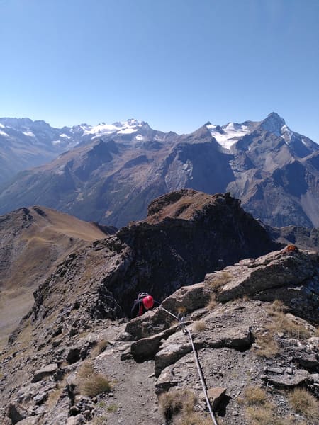 Klettersteig auf die Punta della Valletta (3.090 m) von Pila mit Panorama auf zahlreiche Viertausender