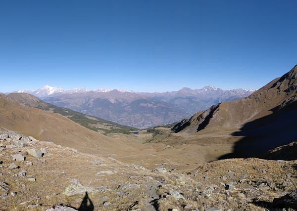 Klettersteig auf die Punta della Valletta (3.090 m) von Pila mit Panorama auf zahlreiche Viertausender