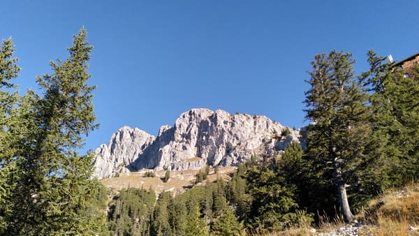 Wanderung im Tannheimer Tal: Nesselwängle – Gimpelhaus – Rote Flüh – Nesselwängler Scharte – Otto-Mayr-Hütte