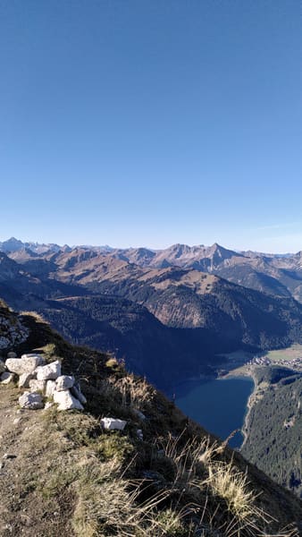 Wanderung im Tannheimer Tal: Nesselwängle – Gimpelhaus – Rote Flüh – Nesselwängler Scharte – Otto-Mayr-Hütte