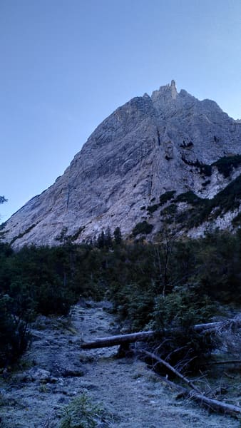 Wanderung im Tannheimer Tal: Nesselwängle – Gimpelhaus – Rote Flüh – Nesselwängler Scharte – Otto-Mayr-Hütte