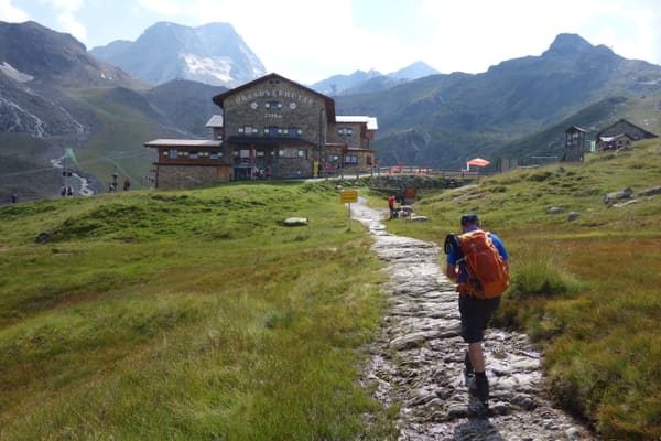Stubaier Höhenweg: Fünftagestour von der Dresdner Hütte zur Innsbrucker Hütte