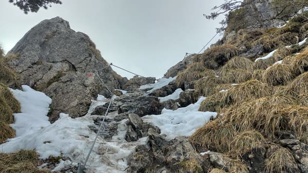 Gipfelwanderung Zinken mit 1a-Panorama über Tannheimer Tal und Allgäuer Alpen