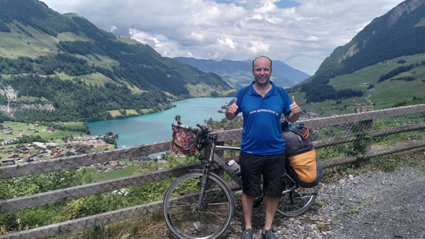 Bikepacking Trans-Schweiz: Von Zürich nach Luzern über den Klausenpass, die Große Scheidegg und die Berner Voralpen