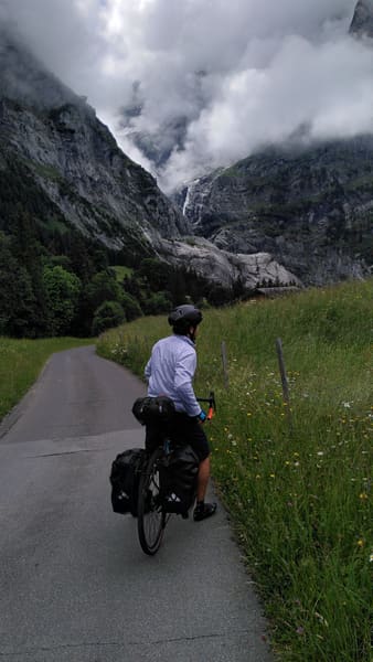 Bikepacking Trans-Schweiz: Von Zürich nach Luzern über den Klausenpass, die Große Scheidegg und die Berner Voralpen