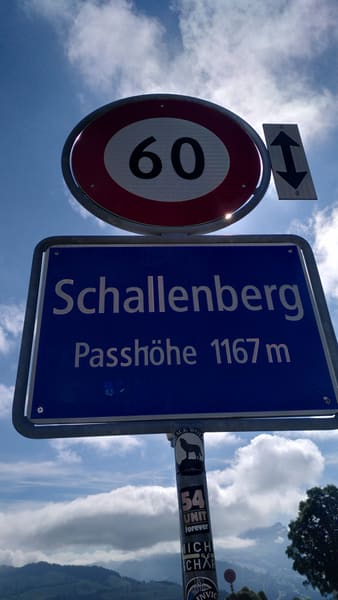 Bikepacking Trans-Schweiz: Von Zürich nach Luzern über den Klausenpass, die Große Scheidegg und die Berner Voralpen