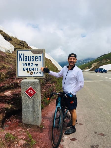 Bikepacking Trans-Schweiz: Von Zürich nach Luzern über den Klausenpass, die Große Scheidegg und die Berner Voralpen