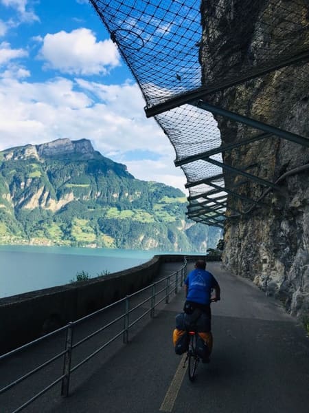 Bikepacking Trans-Schweiz: Von Zürich nach Luzern über den Klausenpass, die Große Scheidegg und die Berner Voralpen
